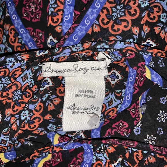 American Rag Cie women’s sheer print blouse top size medium M NWOT - Picture 3 of 3